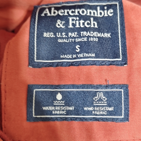 Abercrombie and Fitch Faux Fur hooded Parka Coat size Small - Picture 6 of 11